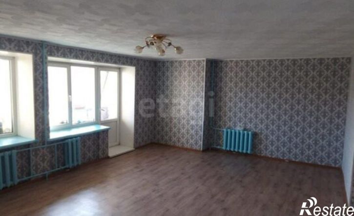 3-комн квартира улица Столярова, 38,  д. 38