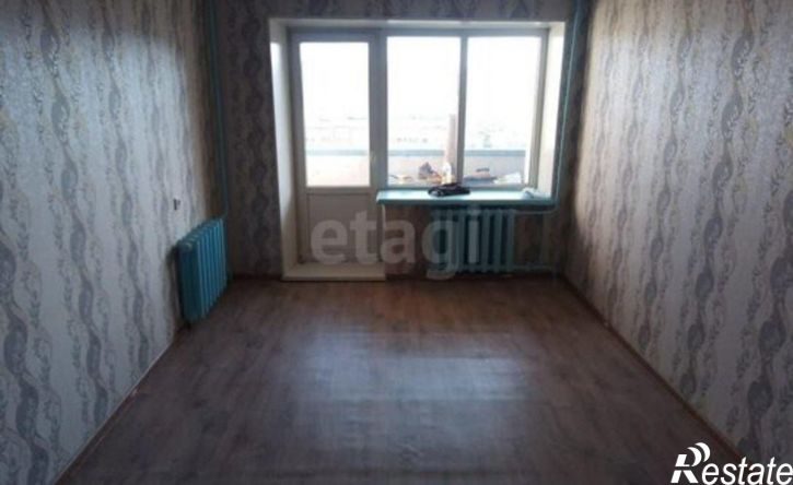 3-комн квартира улица Столярова, 38,  д. 38