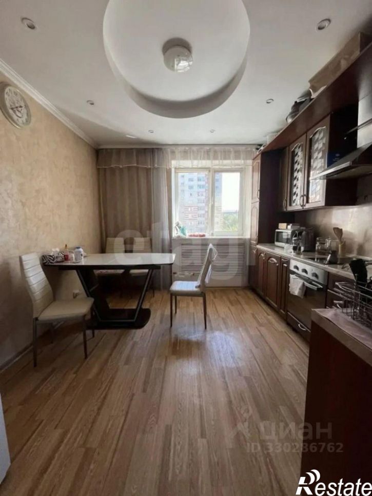 4-комн квартира Крымская улица, 10,  д. 10