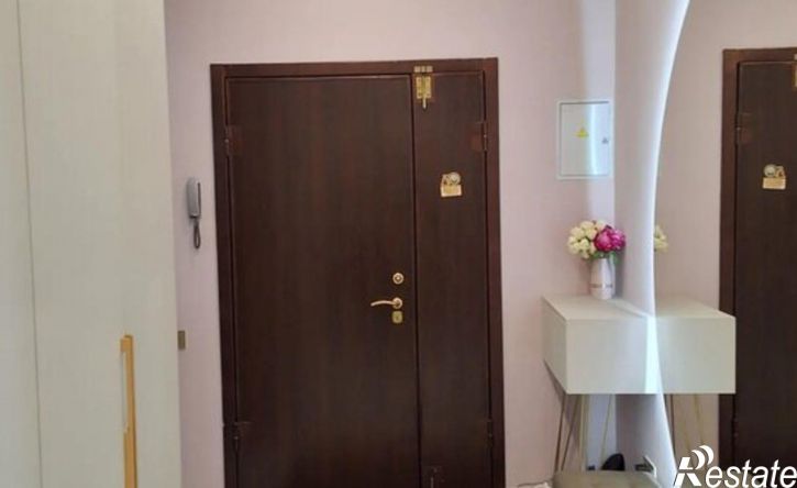 3-комн квартира улица Бутина, 44,  д. 44