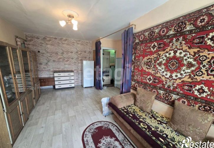 2-комн квартира улица Космонавтов, 1,  д. 1