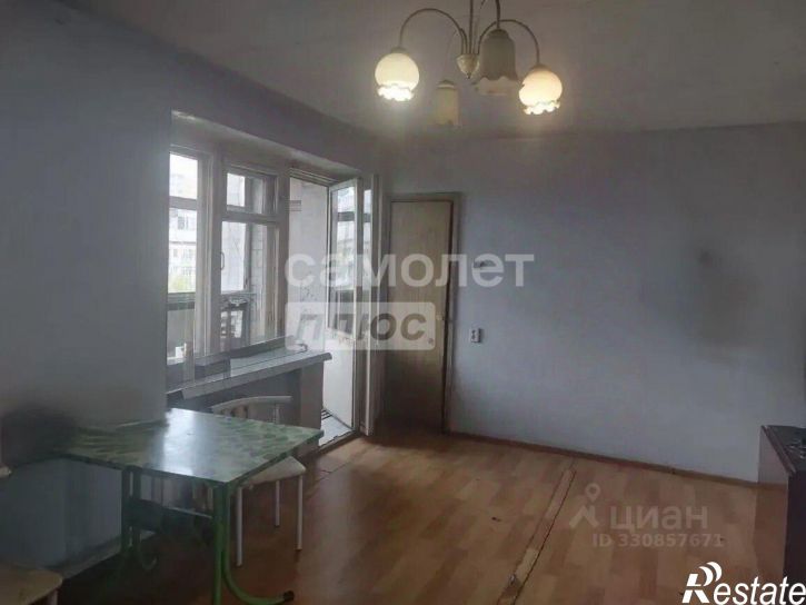 2-комн квартира улица Столярова, 38,  д. 38