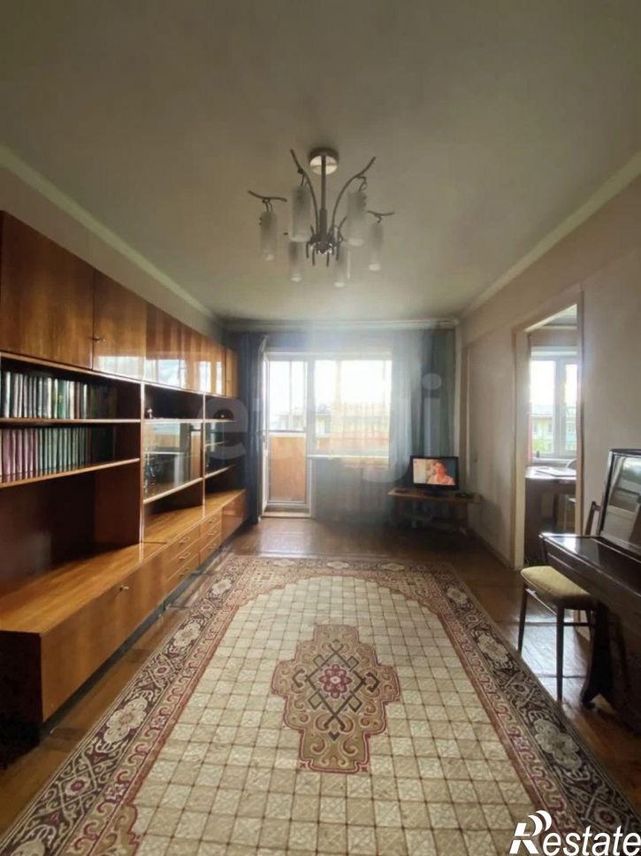 3-комн квартира Украинский б-р, 10,  д. 10