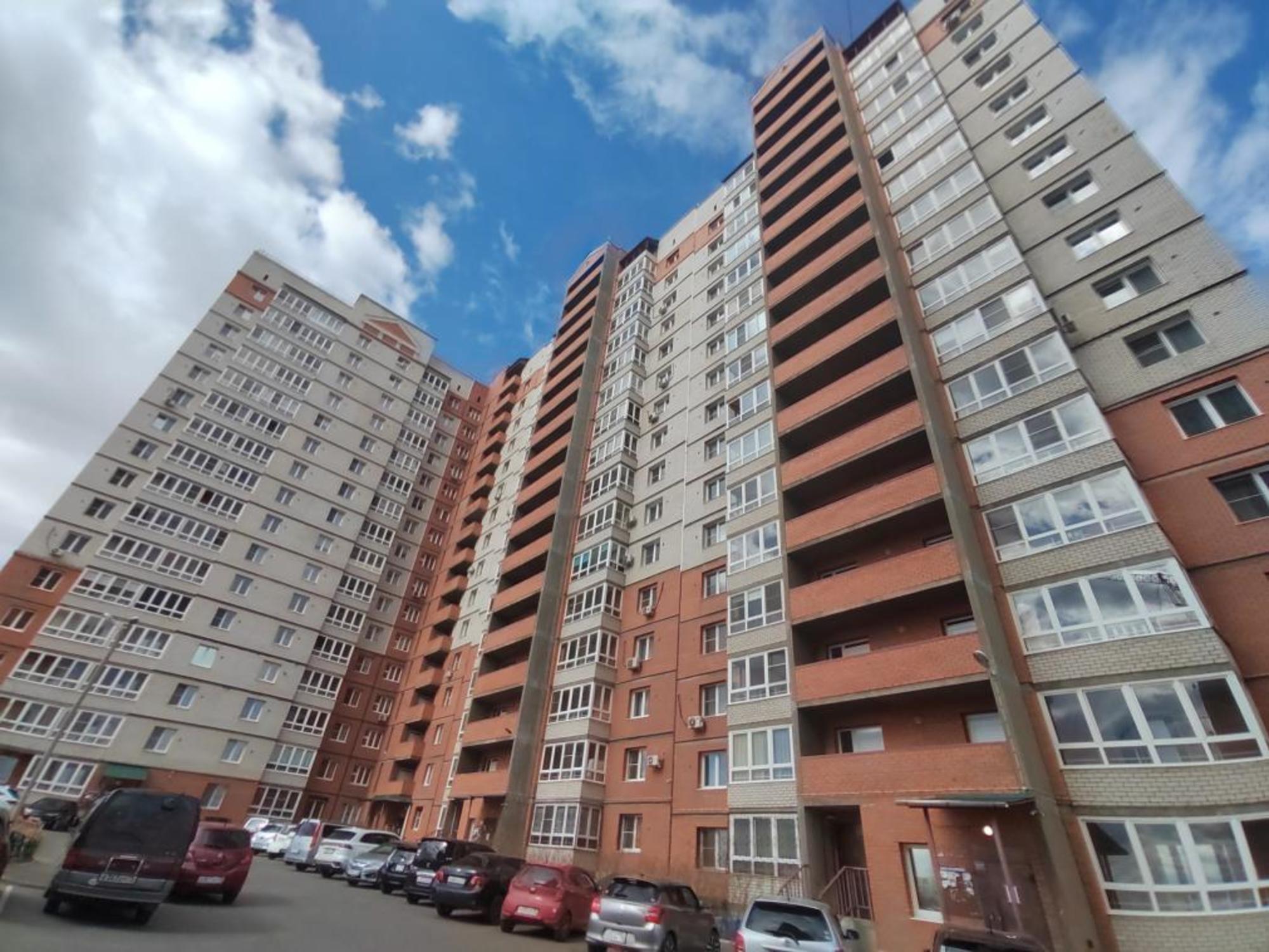 Купить квартиру за 12 300 000 рублей на Алданская, 11