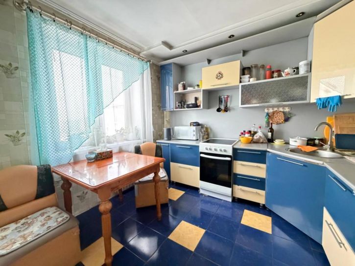 4-комн квартира Новобульварная, 56
