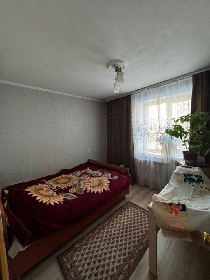 3-комн квартира Бутина, 107