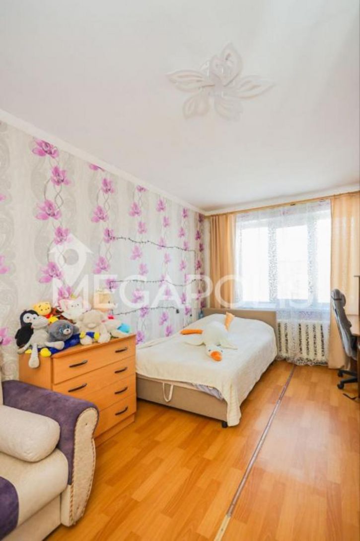 3-комн квартира Верхоленская, 18