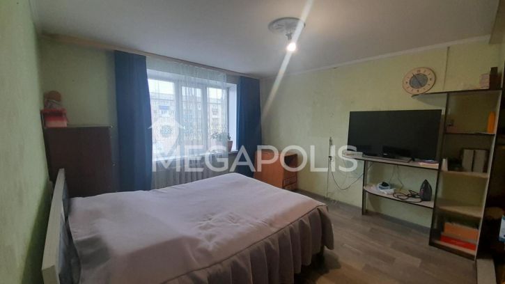 3-комн квартира Строителей, 75