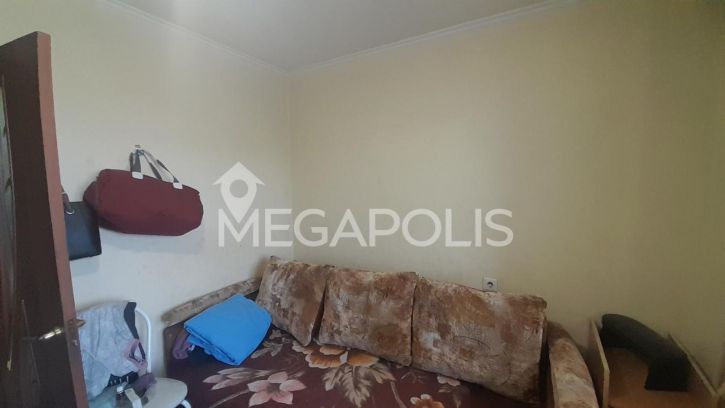 3-комн квартира Строителей, 75