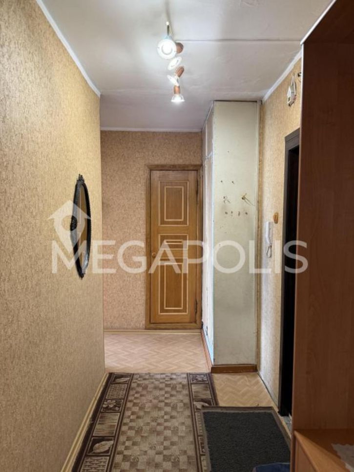 2-комн квартира Таежная, 2