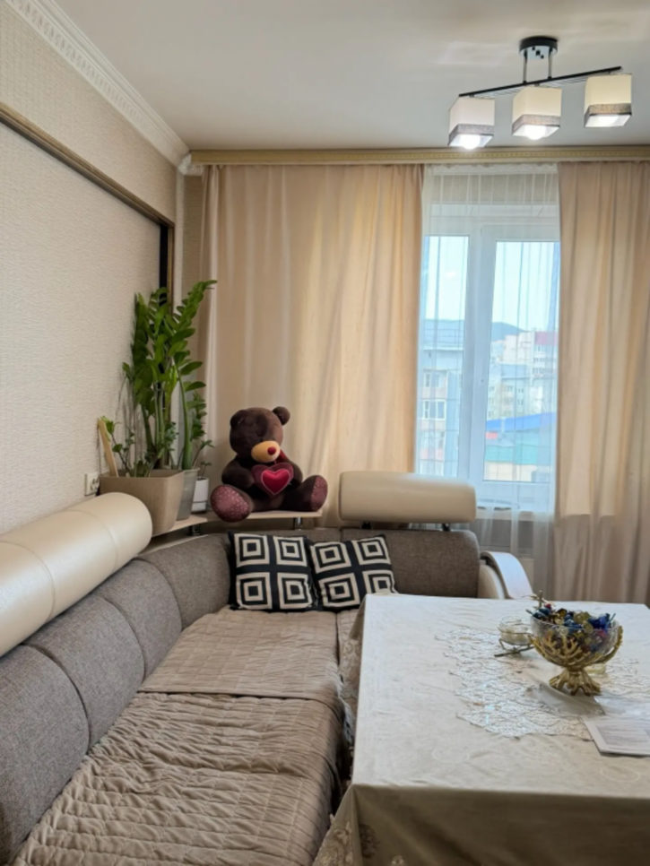 2-комн квартира 1-й микрорайон, 5