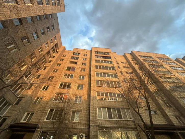 3-комн квартира Бутина, 93