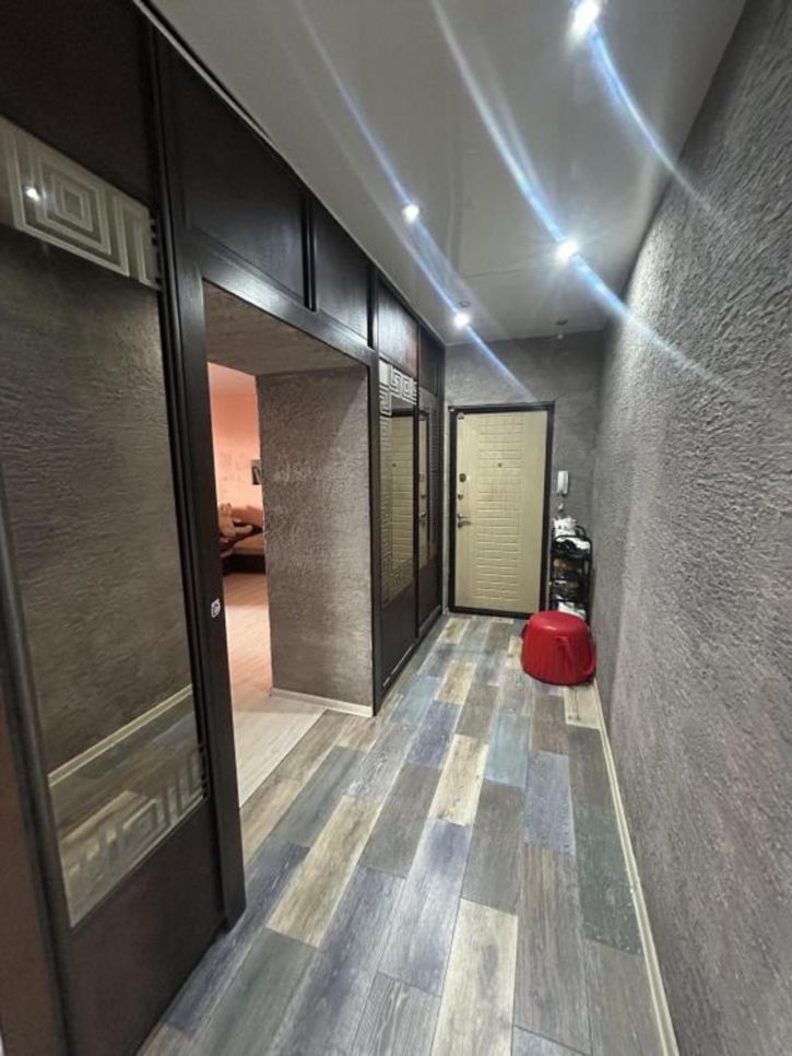 3-комн квартира Каштакский Микрорайон, 2
