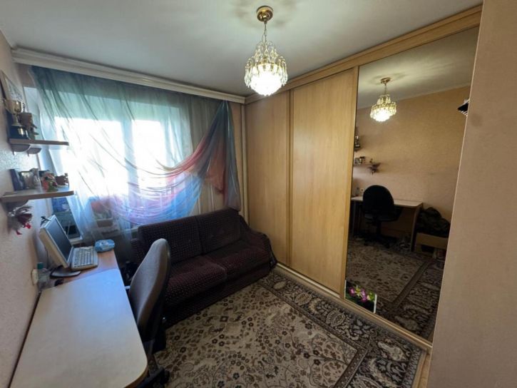 3-комн квартира Бутина, 93