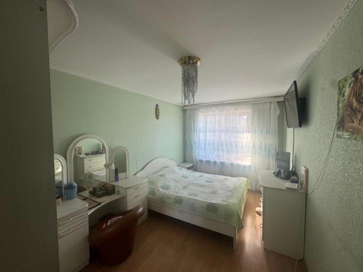 3-комн квартира Бутина, 93