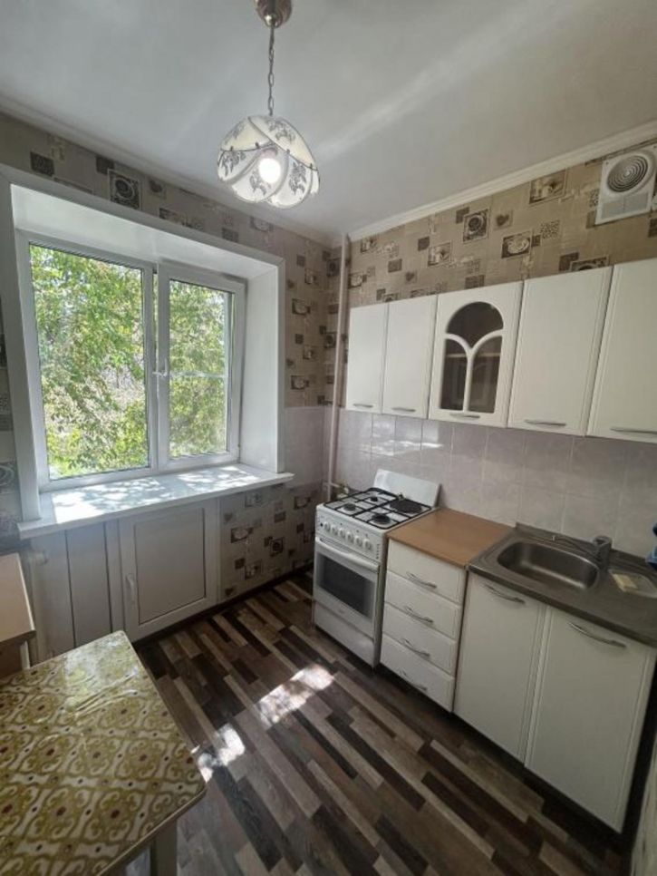 2-комн квартира Локомотивная, 1