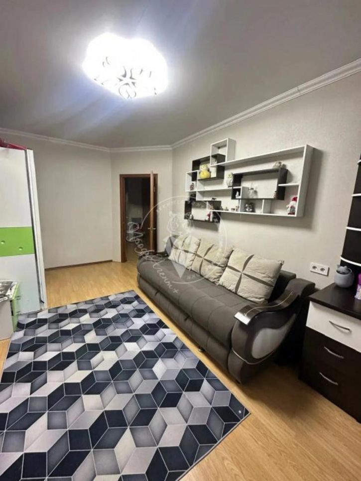 3-комн квартира Царский Микрорайон, 3