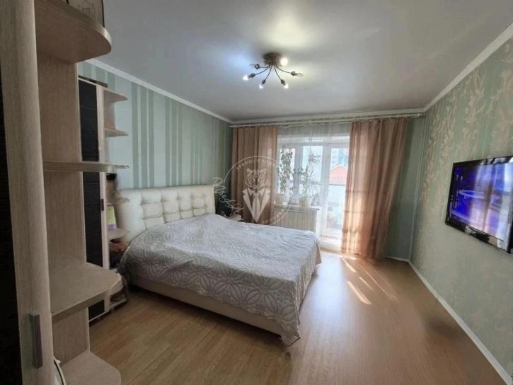 3-комн квартира Царский Микрорайон, 3