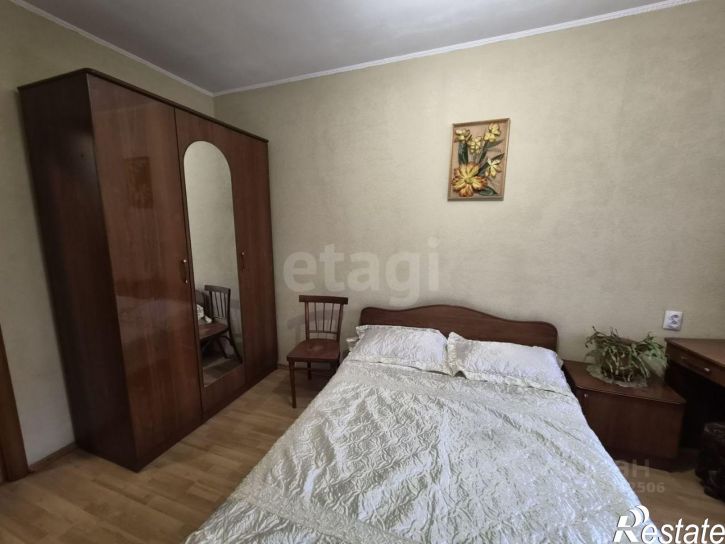 3-комн квартира улица Красных Коммунаров, 17,  д. 17