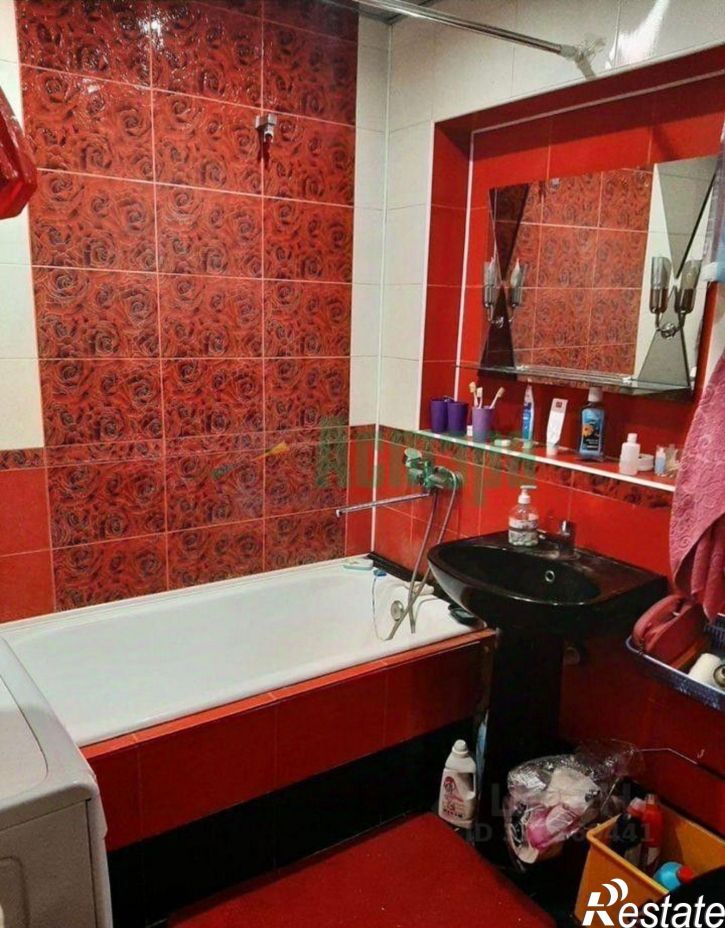 3-комн квартира улица Чкалова, 1,  д. 1