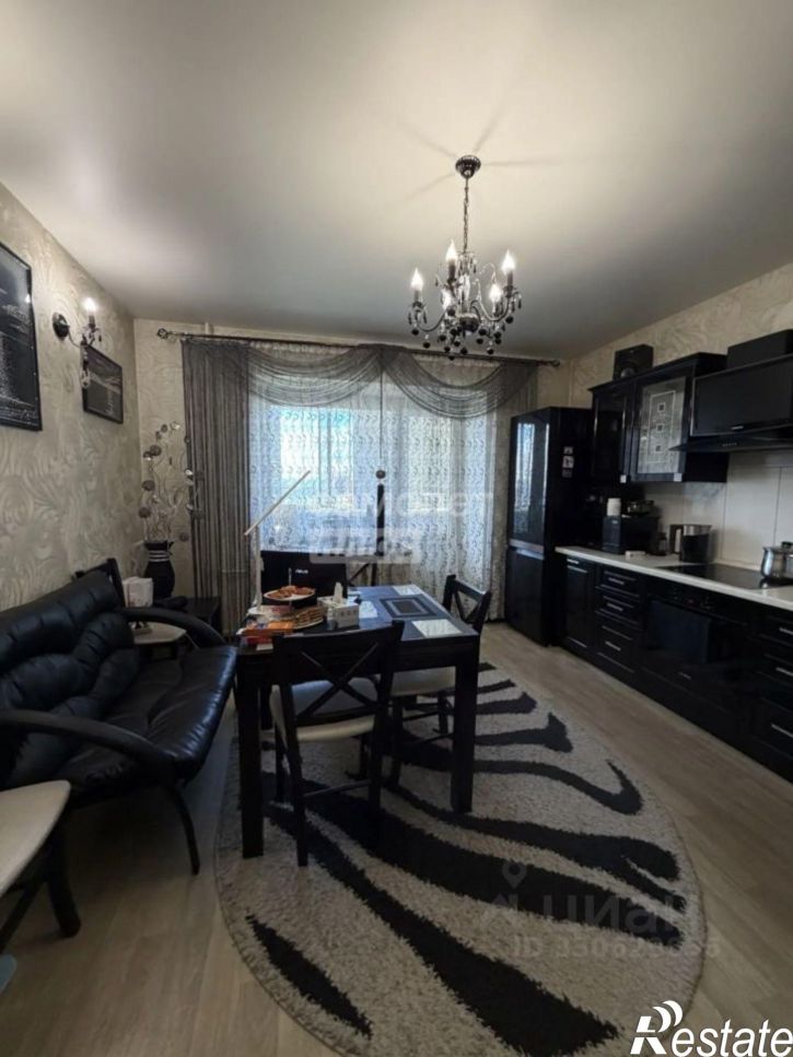 3-комн квартира улица Николая Островского, 61,  д. 61