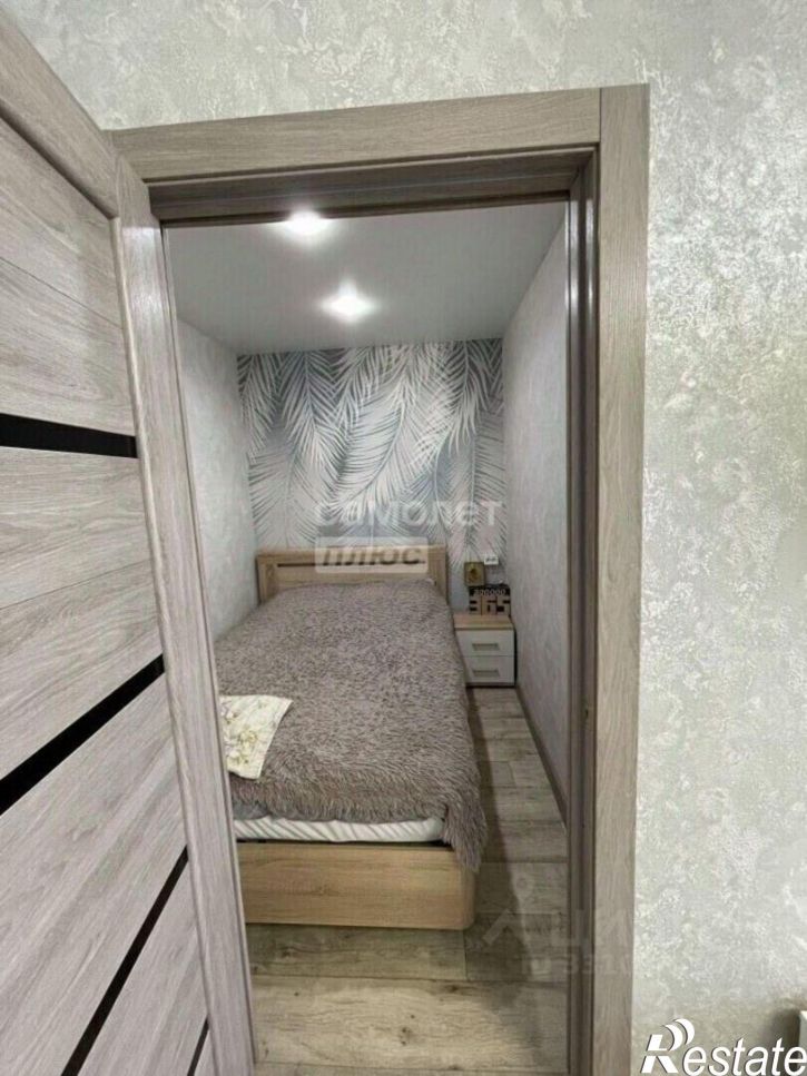 2-комн квартира улица Космонавтов, 4,  д. 4