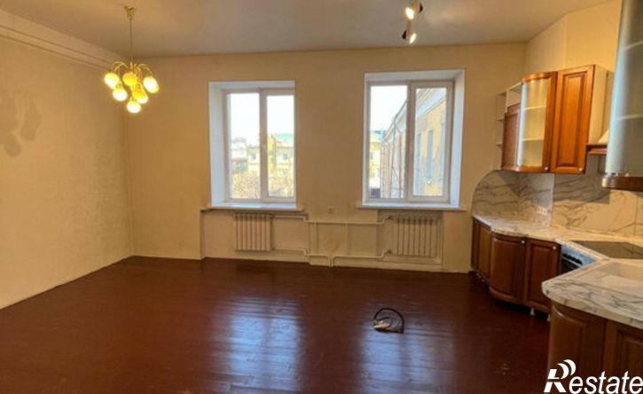 5-комн квартира Амурская улица, 82,  д. 82
