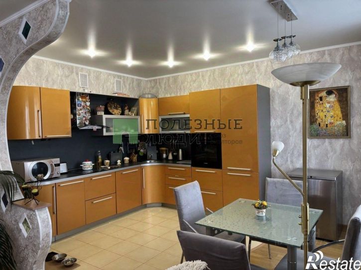 2-комн квартира улица Бутина, 115 к1,  д. 115 к1
