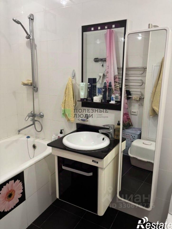 2-комн квартира улица Бутина, 115 к1,  д. 115 к1