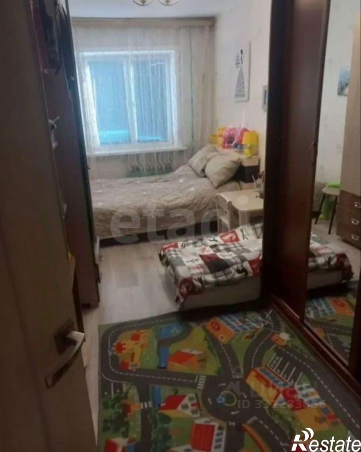3-комн квартира Весенняя улица, 12,  д. 12
