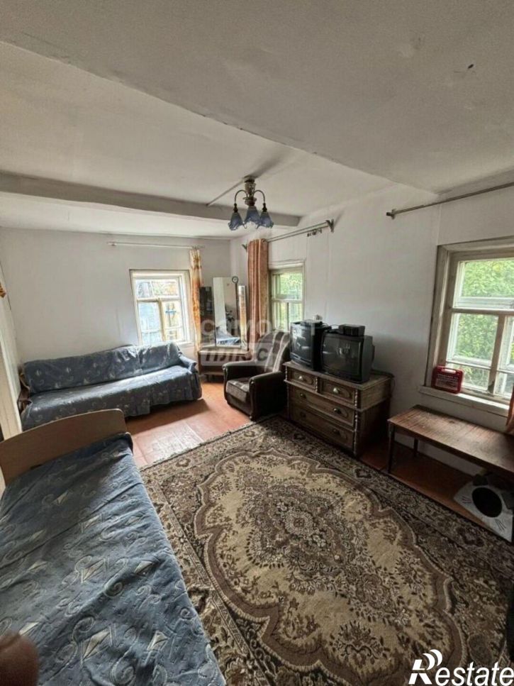 2-комн квартира улица Красная Поляна, 28,  д. 28