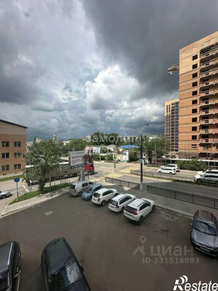 3-комн квартира улица Полины Осипенко, 44,  д. 44