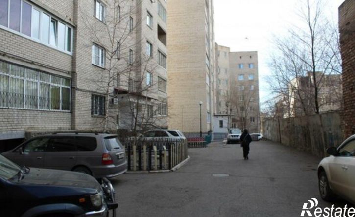 3-комн квартира улица Токмакова, 3,  д. 3
