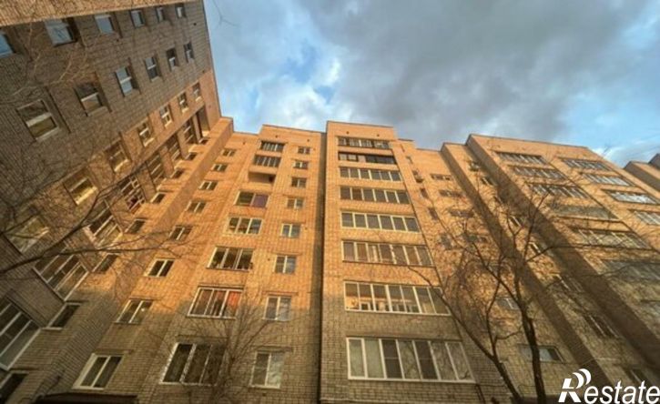 3-комн квартира улица Бутина, 93,  д. 93