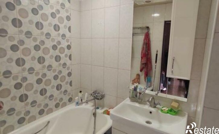 2-комн квартира улица Строителей, 4,  д. 4