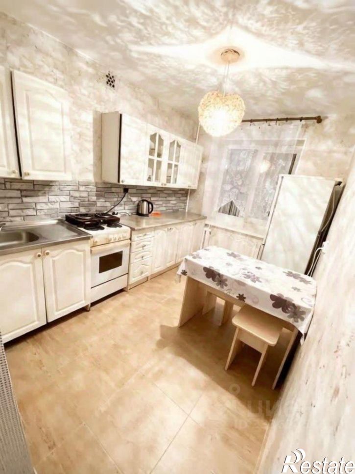 3-комн квартира улица Матвеева, 35,  д. 35