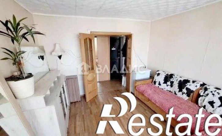 3-комн квартира улица Столярова, 35,  д. 35