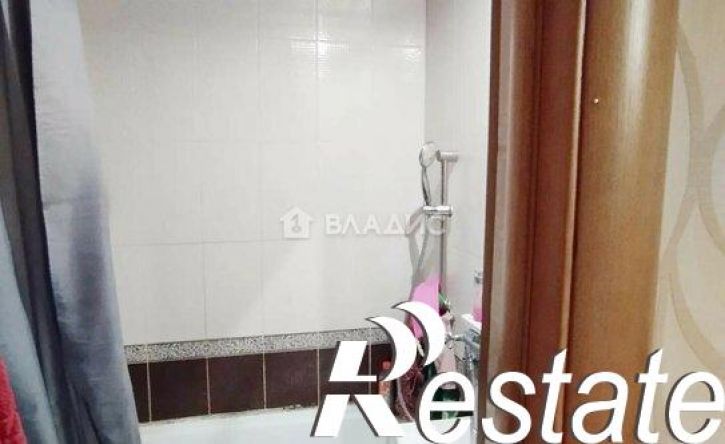 3-комн квартира улица Столярова, 35,  д. 35