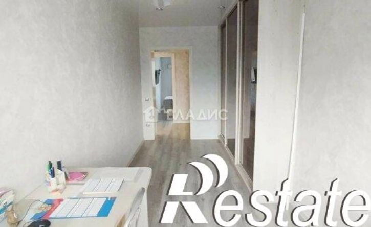 3-комн квартира улица Столярова, 65,  д. 65