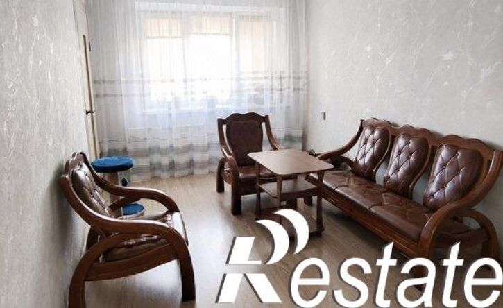 4-комн квартира улица Журавлёва, 102,  д. 102