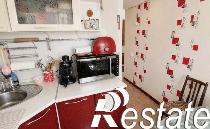 4-комн квартира улица Журавлёва, 102,  д. 102