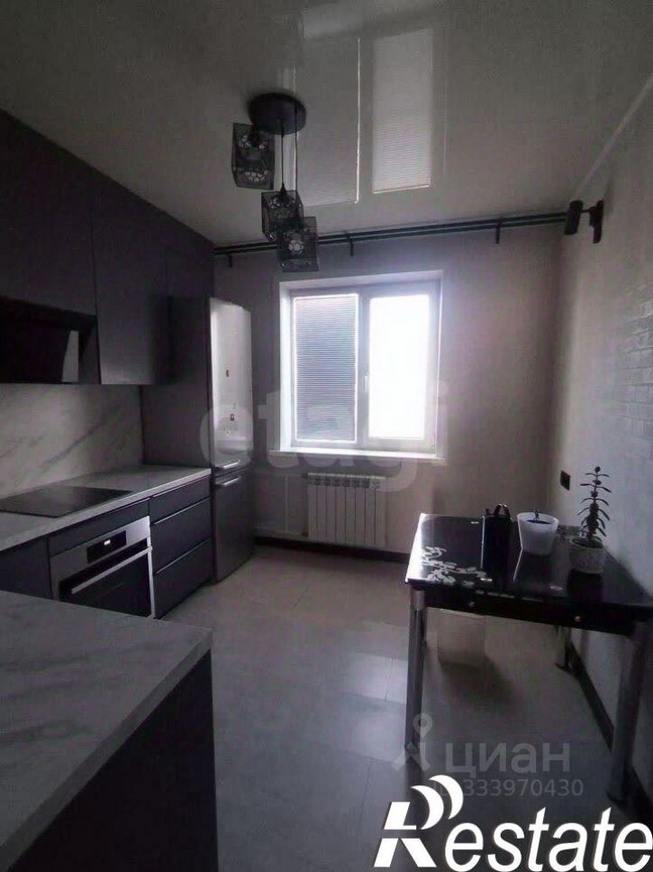 3-комн квартира улица Подгорбунского, 3,  д. 3