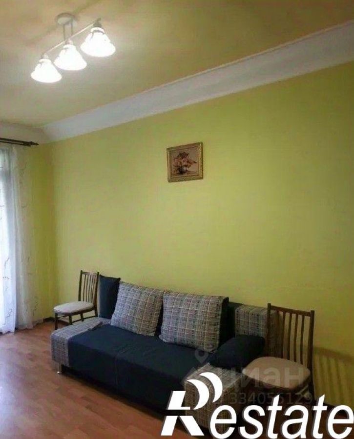 2-комн квартира улица Подгорбунского, 100,  д. 100