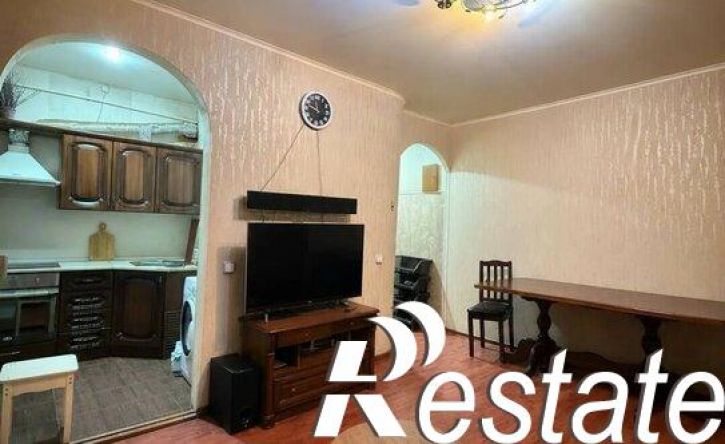 2-комн квартира улица Матвеева, 1,  д. 1