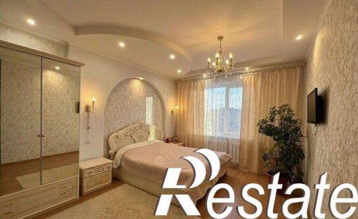 3-комн квартира улица Анохина, 93,  д. 93