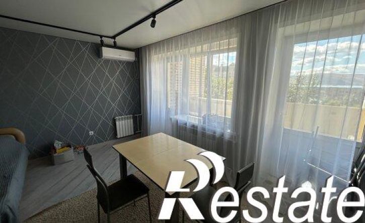 4-комн квартира улица Столярова, 38,  д. 38