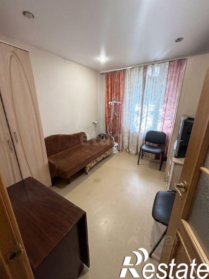 4-комн квартира улица Журавлёва, 68,  д. 68