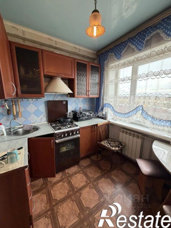 4-комн квартира улица Яковлева, 37,  д. 37
