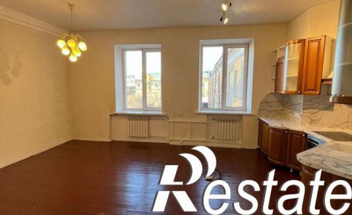5-комн квартира Амурская улица, 82,  д. 82