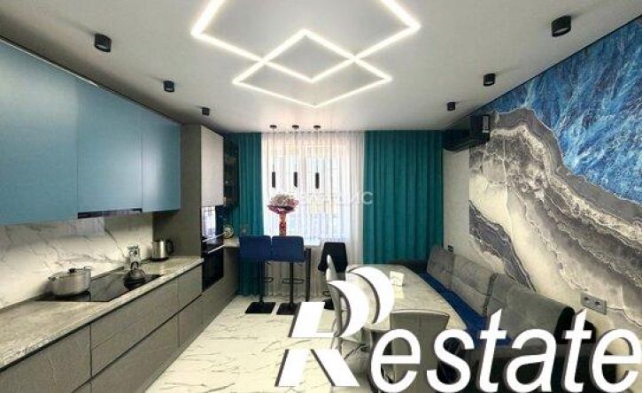 3-комн квартира улица Курнатовского, 8,  д. 8